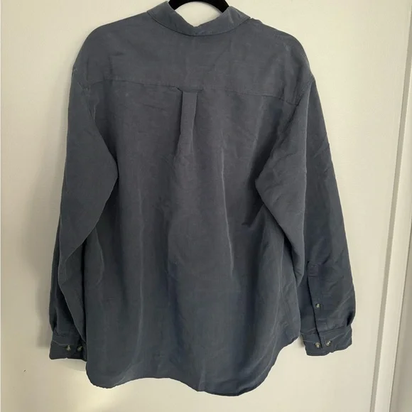 Columbia Button Up - Picture 3 of 3